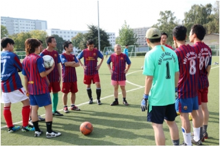 Người Việt ở Đức tranh tài sân cỏ _5