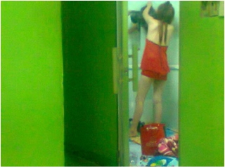 Những cuộc ăn chơi thác loạn của