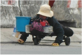 Bức xúc nạn sư giả, ăn xin