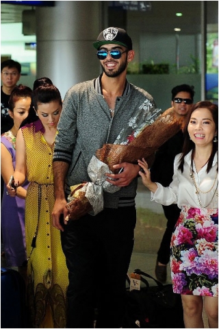 Đằng sau thương vụ