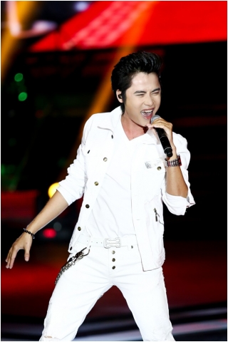 Giám khảo The Voice đua nhau đưa thí sinh