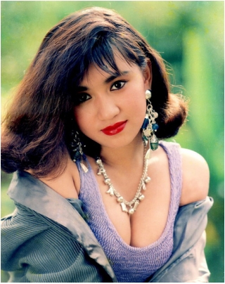 Diễn viên Y Phụng: