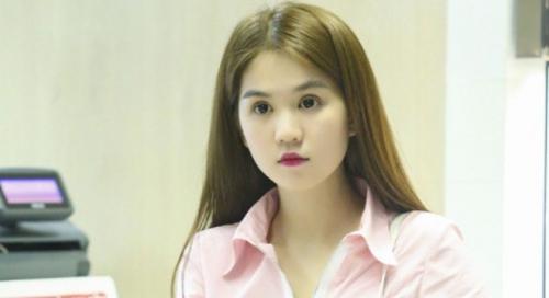 Nhiều người nóng mặt khi đọc lời mỉa mai này của Ngọc Trinh - 0 Nhiều người nóng mặt khi đọc lời mỉa mai này của Ngọc Trinh - 0