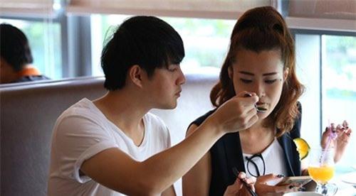 Những mối tình dài thập kỷ vẫn lãng mạn của sao Việt - 3 Những mối tình dài thập kỷ vẫn lãng mạn của sao Việt - 3