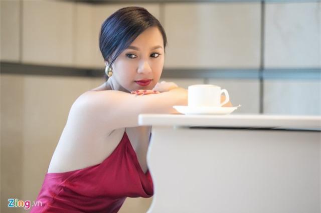 Y Phụng: ‘Chưa gặp lại Lý Hùng vì ngại bạn gái anh ghen’ - 0 Y Phụng: ‘Chưa gặp lại Lý Hùng vì ngại bạn gái anh ghen’ - 0