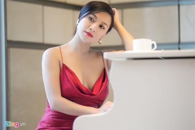 Y Phụng: ‘Chưa gặp lại Lý Hùng vì ngại bạn gái anh ghen’ - 1 Y Phụng: ‘Chưa gặp lại Lý Hùng vì ngại bạn gái anh ghen’ - 1