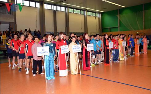 Sôi nổi Giải bóng bàn thân thiện 2016 tại Berlin - 0 Sôi nổi Giải bóng bàn thân thiện 2016 tại Berlin - 0