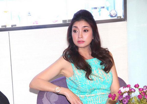 Cuộc sống tình, tiền của Phước Sang: Gái đẹp, nhà sang và sự ẩn mình sau khi vỡ nợ - 4 Cuộc sống tình, tiền của Phước Sang: Gái đẹp, nhà sang và sự ẩn mình sau khi vỡ nợ - 4