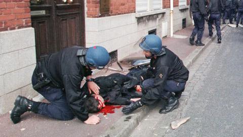 SỰ CỐ HOOLIGAN ĐỨC TẠI FRANCE 1998: 18 năm hàn gắn nỗi đau của người Đức - 1 SỰ CỐ HOOLIGAN ĐỨC TẠI FRANCE 1998: 18 năm hàn gắn nỗi đau của người Đức - 1