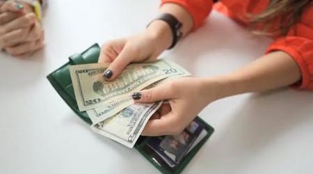 Xài tiền kiểu này đảm bảo "nghèo mạt rệp" suốt đời