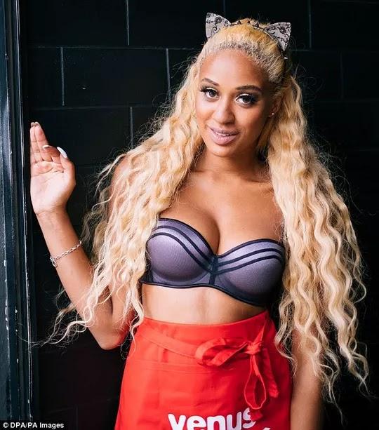 Đức: Muốn ăn miễn phí, hãy khỏa thân! - 1 Đức: Muốn ăn miễn phí, hãy khỏa thân! - 1