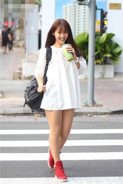 Những điểm xấu không thể phẫu thuật được của các sao nữ Việt - 4 Những điểm xấu không thể phẫu thuật được của các sao nữ Việt - 4