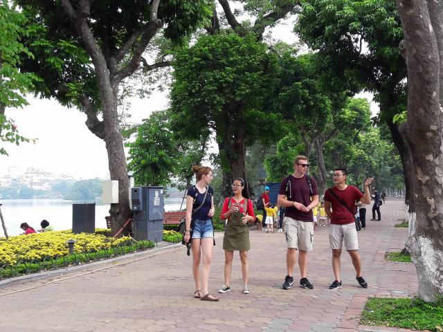 Hà Nội thu hơn 500 tỷ sau 4 ngày thí điểm phố đi bộ - 0 Hà Nội thu hơn 500 tỷ sau 4 ngày thí điểm phố đi bộ - 0