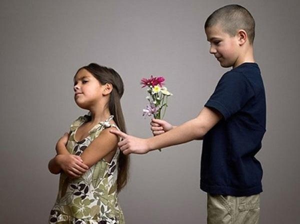Xử lý thú vị của người mẹ khi con gái 5 tuổi thông báo có... 5 bạn trai - 1 Xử lý thú vị của người mẹ khi con gái 5 tuổi thông báo có... 5 bạn trai - 1