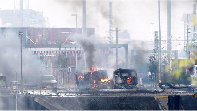 Nổ nhà máy BASF hóa chất lớn nhất thế giới ở Ludwigshafen làm 4 người chết, mất tích, 6 người bị thương - 0 Nổ nhà máy BASF hóa chất lớn nhất thế giới ở Ludwigshafen làm 4 người chết, mất tích, 6 người bị thương - 0