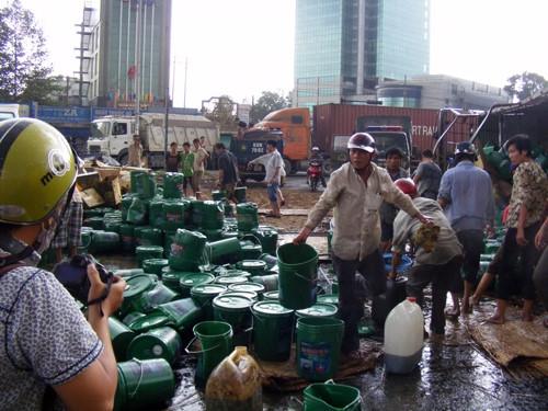 Những vụ “hôi của” đáng xấu hổ của người Việt - 1 Những vụ “hôi của” đáng xấu hổ của người Việt - 1