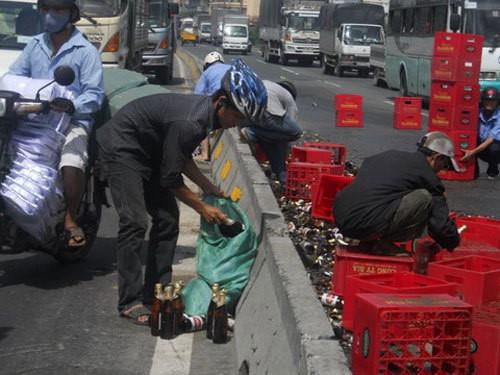 Những vụ “hôi của” đáng xấu hổ của người Việt - 4 Những vụ “hôi của” đáng xấu hổ của người Việt - 4