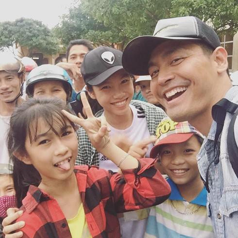 MC Phan Anh công khai số tiền đã dùng ủng hộ đồng bào lũ lụt - 0 MC Phan Anh công khai số tiền đã dùng ủng hộ đồng bào lũ lụt - 0