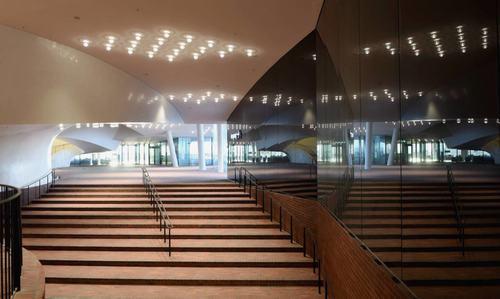 Elbphilharmonie - Quảng trường công cộng cao nhất ở Hamburg nước Đức - 3