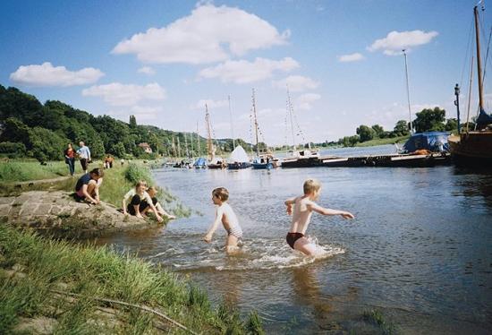 “Ở Đức không có chuyện mỗi năm tăng giá điện, nước một lần để bù lỗ” - 5