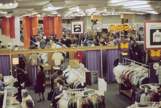 Khoảnh khắc khó quên trước khi Bức tường Berlin sụp đổ - 5 Khoảnh khắc khó quên trước khi Bức tường Berlin sụp đổ - 5