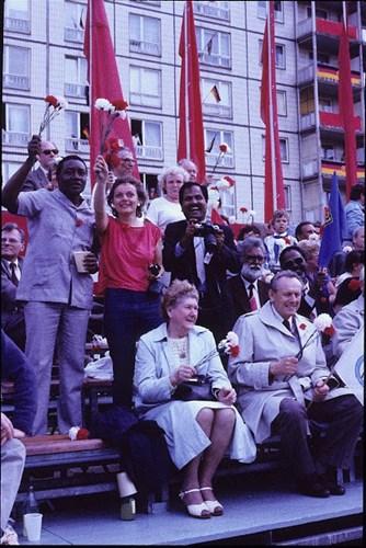 Khoảnh khắc khó quên trước khi Bức tường Berlin sụp đổ - 9 Khoảnh khắc khó quên trước khi Bức tường Berlin sụp đổ - 9