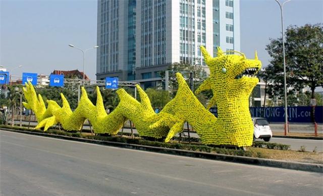 Cận cảnh mô hình rồng gây tranh cãi ở Hải Phòng - 0 Cận cảnh mô hình rồng gây tranh cãi ở Hải Phòng - 0