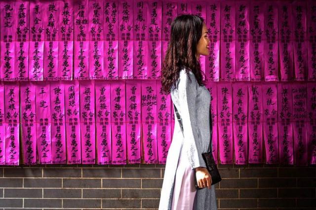 Trang phục Đẹp nhất Việt Nam tr&ecirc;n B&aacute;o nước ngo&agrave;i - 4