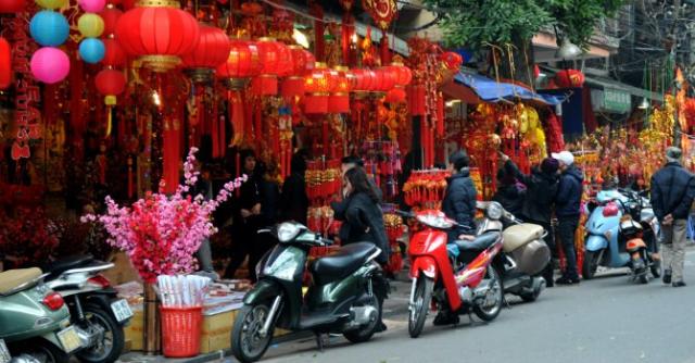 Bà Phạm Chi Lan: Người Việt hoang phí cho Tết vì sĩ diện và phông văn hoá thấp - 0