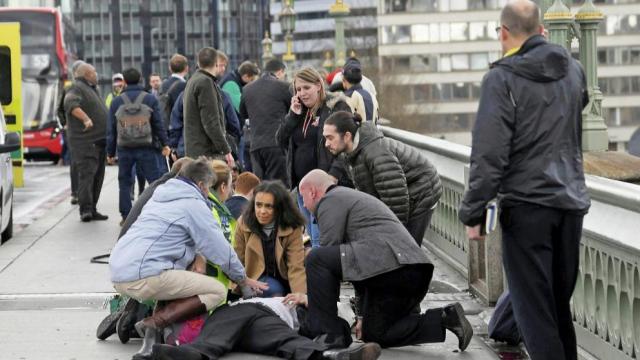 Khủng bố ở London: Một chiều kinh hoàng giữa Thủ đô nước Anh - 2 Khủng bố ở London: Một chiều kinh hoàng giữa Thủ đô nước Anh - 2