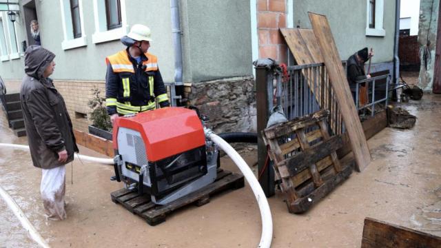 Mưa b&atilde;o ở Hessen v&agrave; Bayern: Thiệt hại nặng nề, ước t&iacute;nh h&agrave;ng chục triệu Euro - 3