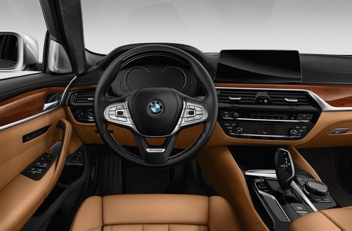 H&atilde;ng xe sang Đức BMW th&ecirc;m phi&ecirc;n bản 520i gi&aacute; rẻ dưới 50.000&euro; - 0