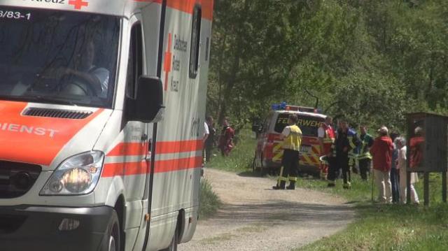 Baden-W&uuml;rttemberg: Cứu con nhỏ rơi xuống hồ, Cha đuối nước tử vong - 0