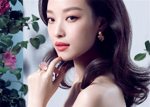 6 điều m&agrave; người vợ th&ocirc;ng minh sẽ kh&ocirc;ng bao giờ chia sẻ l&ecirc;n mạng x&atilde; hội - 0