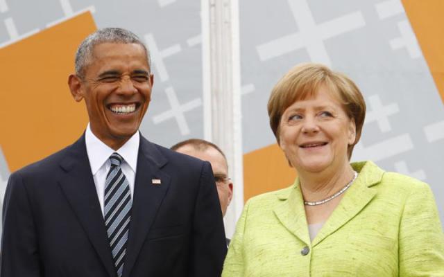 Hàng ngàn người Đức chào đón ông Obama tái ngộ bà Merkel - 3 Hàng ngàn người Đức chào đón ông Obama tái ngộ bà Merkel - 3