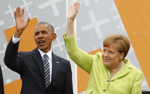 Hàng ngàn người Đức chào đón ông Obama tái ngộ bà Merkel - 8 Hàng ngàn người Đức chào đón ông Obama tái ngộ bà Merkel - 8