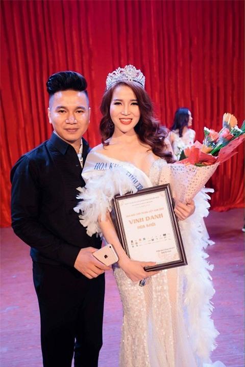 Hoa khôi Thời trang VN 2017 bán dâm nghìn USD: Luôn miệng nói không với scandal, giữ hình ảnh trong sáng - 1 Hoa khôi Thời trang VN 2017 bán dâm nghìn USD: Luôn miệng nói không với scandal, giữ hình ảnh trong sáng - 1