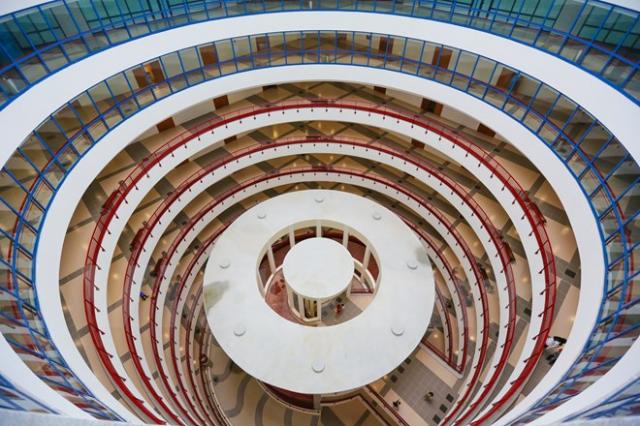 Ngắm giảng đường hiện đại nhất Việt Nam của Đại học Kinh tế Quốc dân - 0 Ngắm giảng đường hiện đại nhất Việt Nam của Đại học Kinh tế Quốc dân - 0