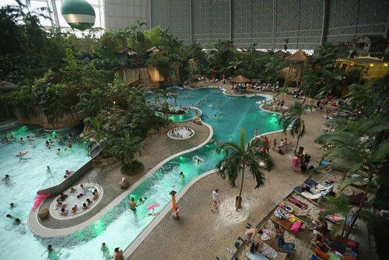 Ấn tượng đảo bikini giữa mùa đông nước Đức - 6