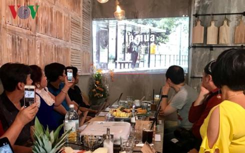 Xúc động nỗi nhớ nguồn cội của thế hệ người Việt sinh ra trên đất Đức - 1 Xúc động nỗi nhớ nguồn cội của thế hệ người Việt sinh ra trên đất Đức - 1