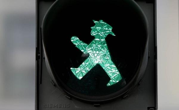 Hình minh hoạ đèn giao thông ở Đức sẽ thay đổi theo đặc sản văn hóa từng địa phương - 3 Hình minh hoạ đèn giao thông ở Đức sẽ thay đổi theo đặc sản văn hóa từng địa phương - 3