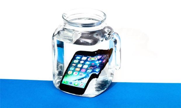 Dùng iPhone mà cứ nhanh hỏng, đó là bạn đã mắc phải 7 sai lầm này - 2 Dùng iPhone mà cứ nhanh hỏng, đó là bạn đã mắc phải 7 sai lầm này - 2