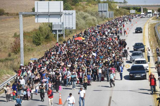 Người tị nạn ùn ùn kéo tới Đức vì khoản trợ cấp cao ngất ngưởng, hơn hẳn các nước khác - 0 Người tị nạn ùn ùn kéo tới Đức vì khoản trợ cấp cao ngất ngưởng, hơn hẳn các nước khác - 0