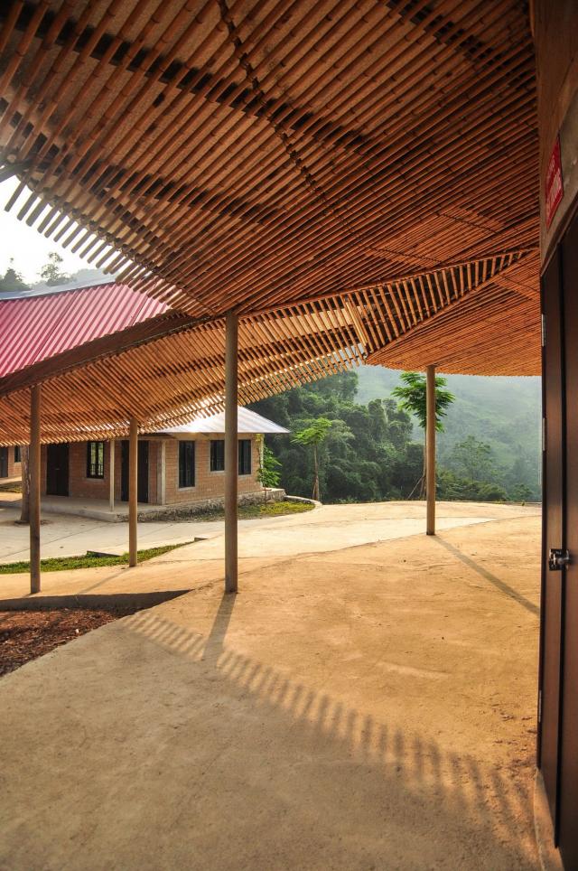 Không cần ngàn tỷ, GS Ngô Bảo Châu đã biến Ngôi trường ọp ẹp thành Bông hoa giữa núi rừng - 6 Không cần ngàn tỷ, GS Ngô Bảo Châu đã biến Ngôi trường ọp ẹp thành Bông hoa giữa núi rừng - 6