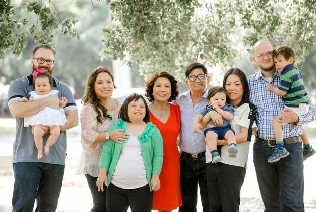 Em gái không được sang hiến tủy, người phụ nữ gốc Việt phải nằm chờ chết trong bệnh viện tại Mỹ - 0 Em gái không được sang hiến tủy, người phụ nữ gốc Việt phải nằm chờ chết trong bệnh viện tại Mỹ - 0