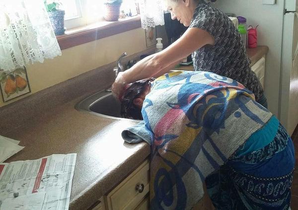 Chuyện mẹ chồng Tây với đám cưới quê buồn cười vỡ bụng và đêm tân hôn nhớ đời qua lời kể của cô dâu xa xứ - 0 Chuyện mẹ chồng Tây với đám cưới quê buồn cười vỡ bụng và đêm tân hôn nhớ đời qua lời kể của cô dâu xa xứ - 0