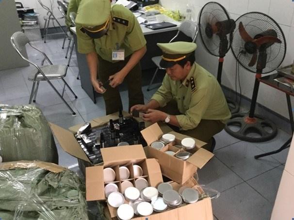 Giật mình với “hàng xách tay” Châu Âu xuất xứ từ… Mỹ Đức! - 0