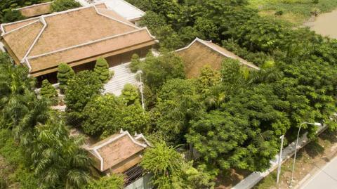 Biệt phủ của cô gái 22 tuổi rộng gần 900m2 - 0