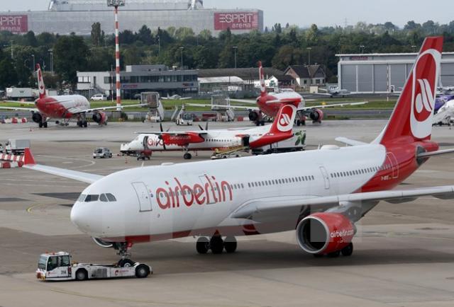 EU thông qua thương vụ easyJet mua một phần của Air Berlin - 0 EU thông qua thương vụ easyJet mua một phần của Air Berlin - 0