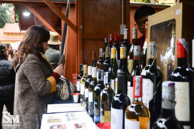 Người Hà Nội háo hức tới hội chợ Giáng sinh Đức lần đầu tiên ở Việt Nam - 6 Người Hà Nội háo hức tới hội chợ Giáng sinh Đức lần đầu tiên ở Việt Nam - 6